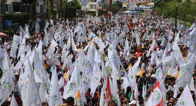 Buldan Mersin mitinginde konuştu: Kürtler için en büyük tehdit AKP MHP’dir