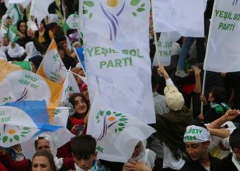 Şirnex’te konuşan İmir: İrademizi kimseye teslim etmeyeceğiz