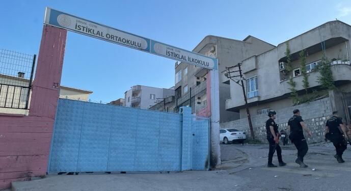 Cizîr’de oy sayımı takip etmek isteyen yurttaşlara biber gazı