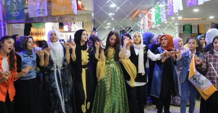 Panos’ta şölen: Kadınlar mücadelenin öncüleridir