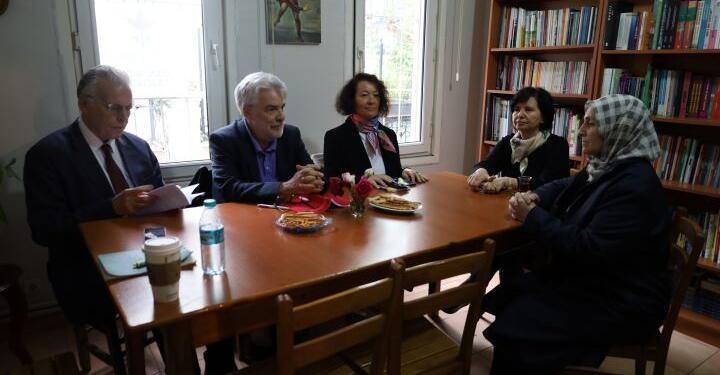 Uluslararası delegasyon Cumartesi Anneleri ve TJA ile görüştü