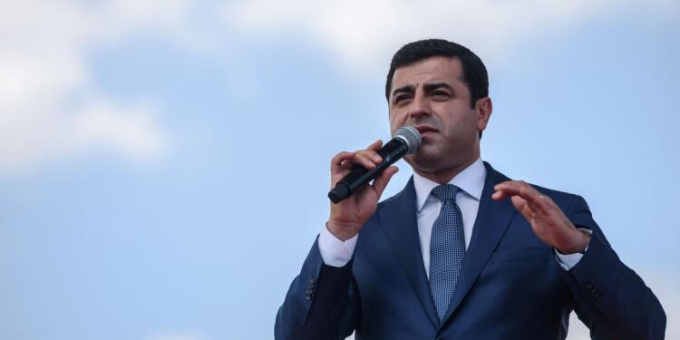 Demirtaş: Adam kazanamadı, sandığa gidin ve siz kazanın