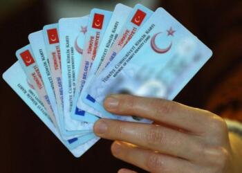 Yenikapı’da yurttaşların kimlikleri toplatıldı iddiası