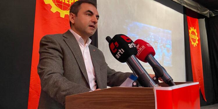 EMEP Genel Başkanı Akdeniz parti üyeliğinden ve genel başkanlıktan istifa etti