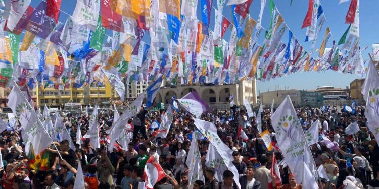 Qoser’de Yeşil Sol rüzgarı