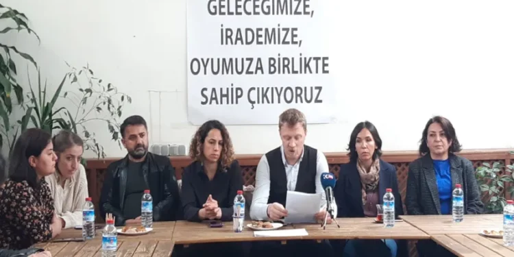 Sosyalistler seçim güvenliği için bir araya geldi