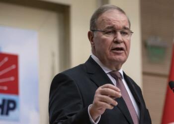 Öztrak: Her iki kişiden birinin oyunu aldık