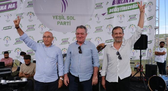 Gazeteciler destek için Yeşil Sol’un mitingindeydi