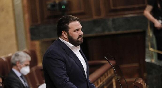 Seçimleri gözlemlemek için gelen 2 İspanyol gözaltına alındı