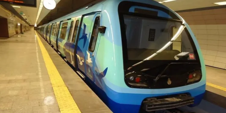 İstanbul’da metro seferleri uzatıldı