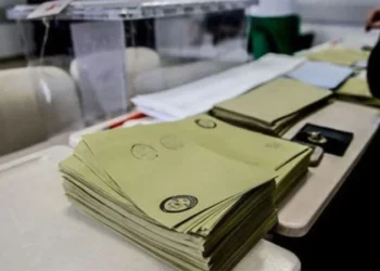 Usulsüzlüklere itiraz edilince Riha’da Yeşil Sol Parti’nin bir vekili arttı