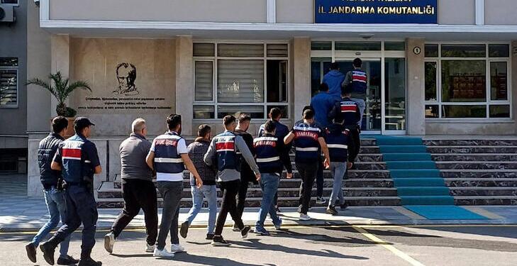 Mersin ve Antalya’da 23 kişi serbest bırakıldı
