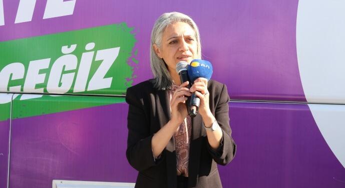 Uçar: Kendi yaşamlarımızı inşa etmeye geliyoruz