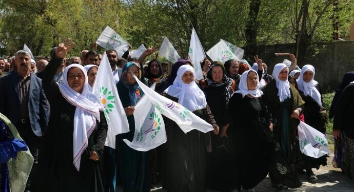 Seçime doğru son bir hafta: Yeşil Sol etrafında kenetlenelim