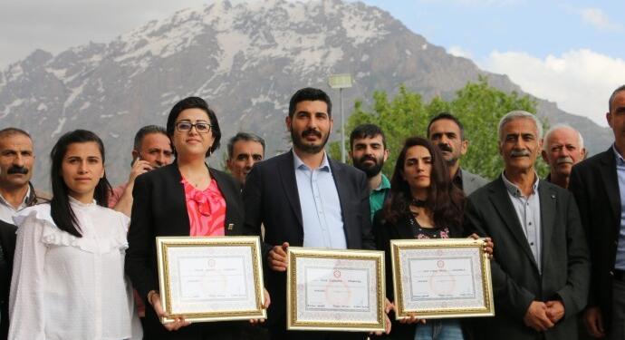 Colemêrg vekilleri mazbatalarını aldı