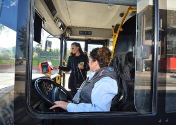 İzmir’de kadın şoför anketi: Kendimizi daha güvende hissediyoruz