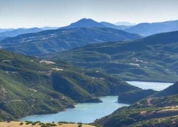 Peri Vadisi’nde HES işgali kafes balıkçılığı ile sürüyor
