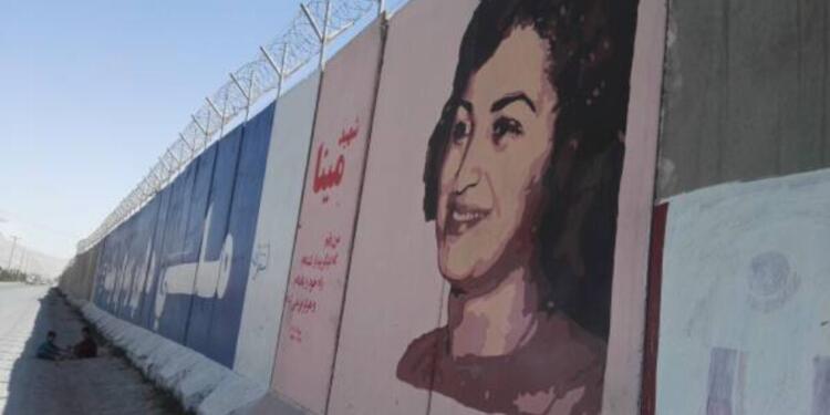 Öncü kadınların resimleri Taliban tarafından silindi