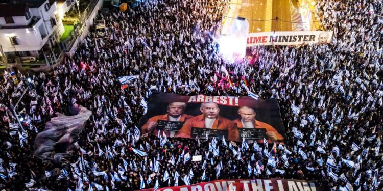 İsrailliler protestoların 23’üncü haftasında yine alanlardaydı