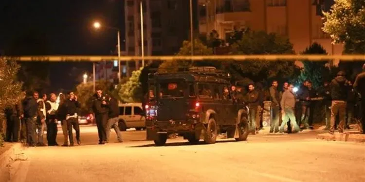 Tutuklulara para gönderen barış anneleri gözltına alındı