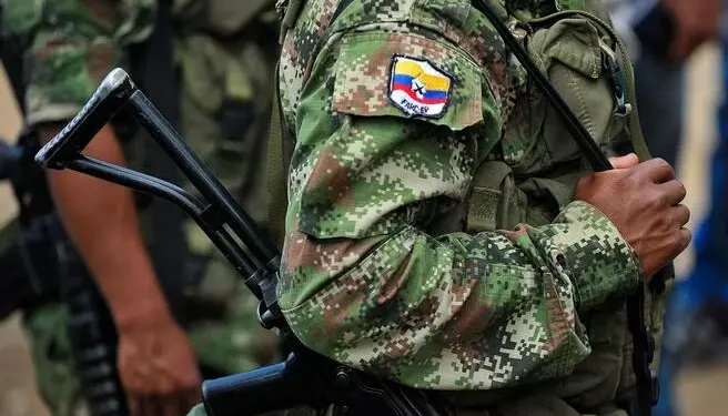Silah bırakan eski FARC üyesi silahlı saldırıda öldürüldü