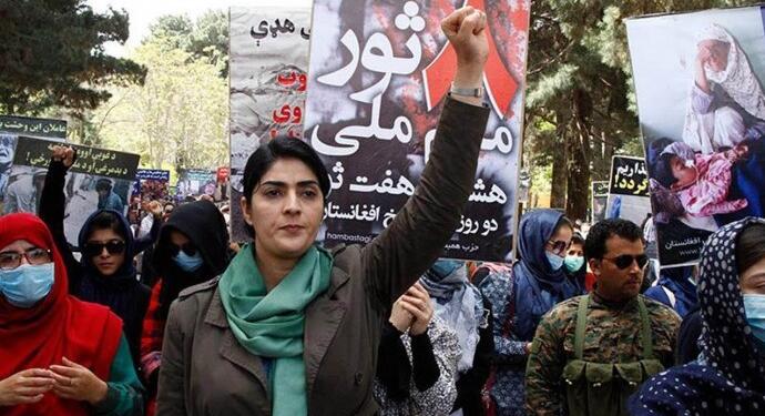 Aktivist Asadi: Afganistan mücadele eden herkes için cezaevidir