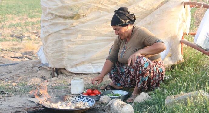 Tarım işçilerinin çilesi bitmiyor: 3 ayda kazanılan parayı 9 aya sığdırmak
