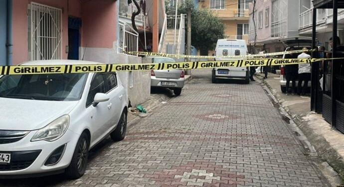 İzmir’de bir evde dondurucuda 3 kişinin cansız bedeni bulundu