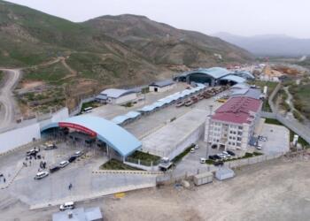 Rüşvet operasyonunda 4’ü polis 13 kişi tutuklandı