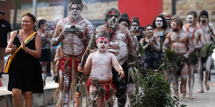 Avustralya’da Aborijinlerin tanınması yolunu açan yasa tasarısı kabul edildi