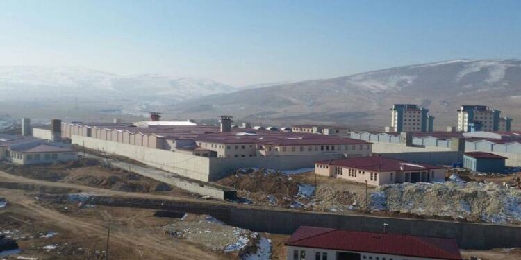 Bünyan Cezaevi’nde tutukluların havalandırmaya çay götürmesi yasak!