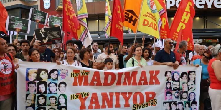 Madımak’ta katledilenler anıldı: Karanlık odaklar ortaya çıkarılsın