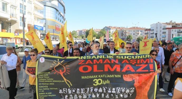 Madımak anması: Meclis’e taşıdığınız katillerinizle yüzleşip hesap vereceksiniz