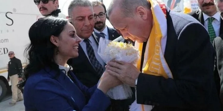 Usulsüzlüklerle gündeme gelen Erdoğan’ın ‘manevi kızı’na yeni görev