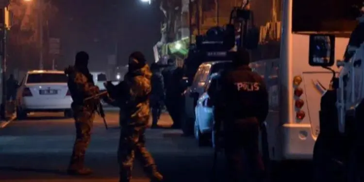 İstanbul’da ev baskınları: 3 Partizan okuru gözaltına alındı