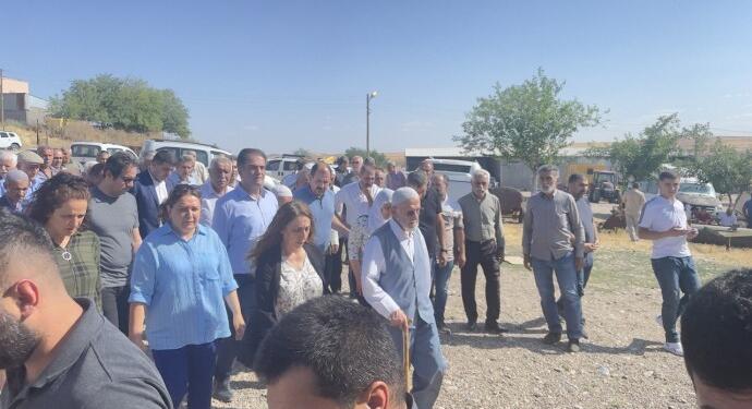 HDP’den Bismil’de hayatını kaybedenlerin ailelerine ziyaret