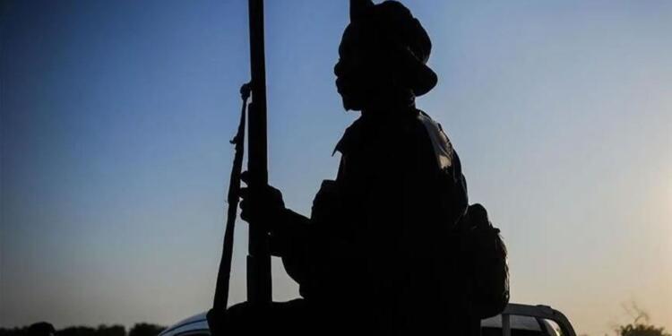 Nijerya’da 3 noktaya silahlı saldırı: 21 kişi öldürüldü