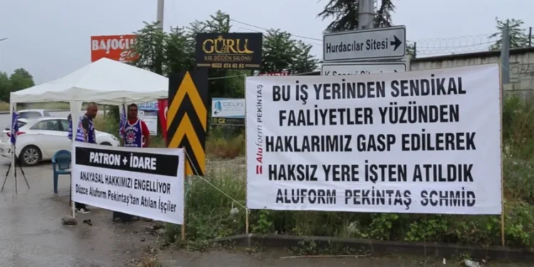 Aluform Pekintaş işçileri: Sendikaya üye oldular, işten atıldılar ve 8 aydır direnişleri devam ediyor