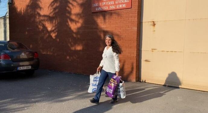 Şadiye Manap cezaevinden çıktı