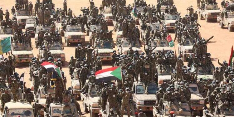 Güney Sudan, çatışmaların devam ettiği Sudan’a sınırlarını kapattı