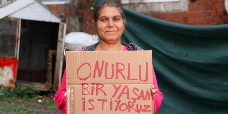 Roman kadınlar mücadelenin içinde de öteki