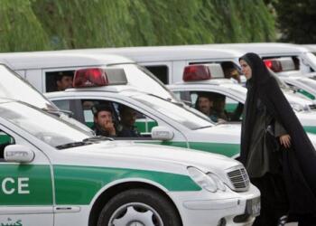 Jîna Emînî’nin katledilmesinden sonra durmuştu: Ahlak polisleri yeniden devriyede