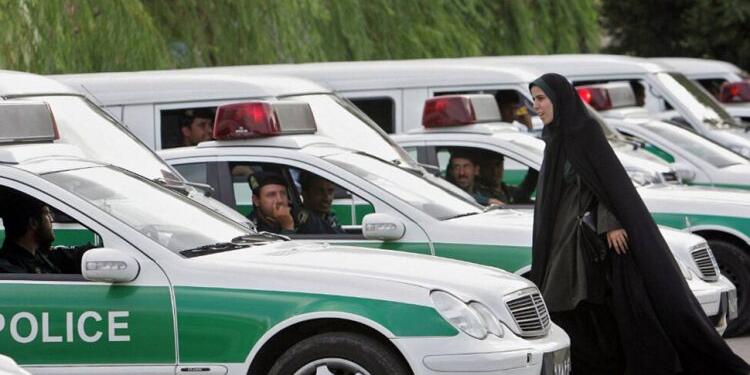 Jîna Emînî’nin katledilmesinden sonra durmuştu: Ahlak polisleri yeniden devriyede