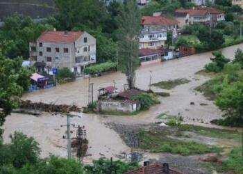 Karadeniz’de sağanak: Samsun’da bir kişi yaşamını yitirdi