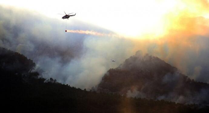 Kemer’deki orman yangını 4 gündür devam ediyor