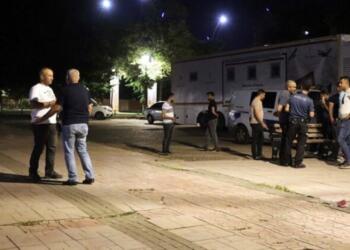 Bekçiler bir kişiyi öldürdü