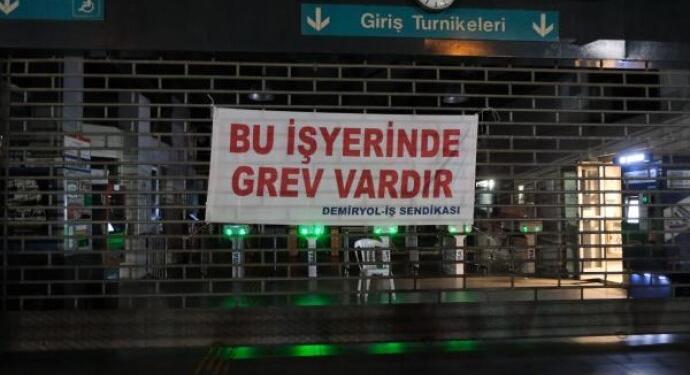 İzmir’de metro ve tramvay işçileri greve çıktı