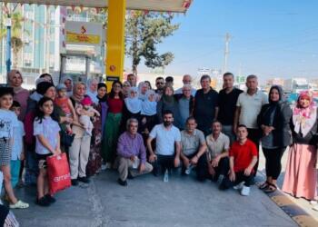 Tahliye olan 30 yıllık tutukluya memleketinde kitlesel karşılama