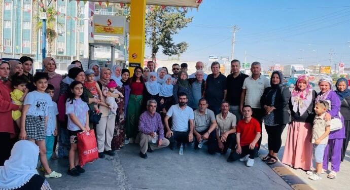 Tahliye olan 30 yıllık tutukluya memleketinde kitlesel karşılama