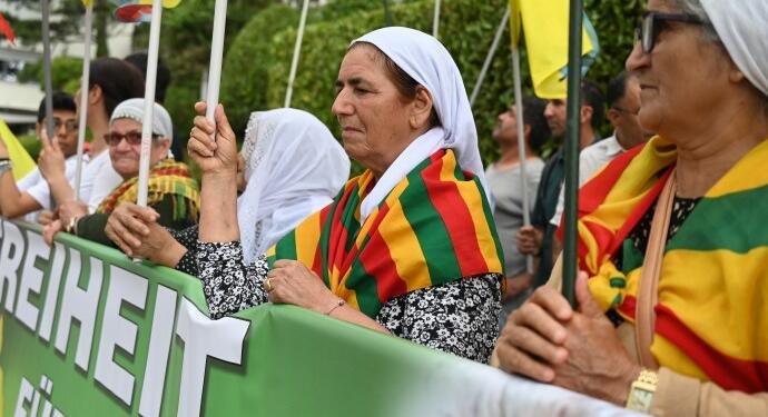 Zürih’te tecrit protesto edildi